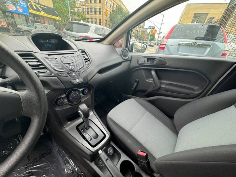 2017 Ford Fiesta SE