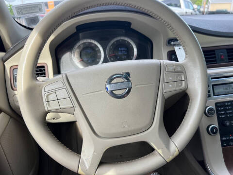 2011 Volvo XC70 3.2