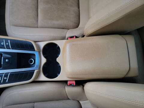 2015 Porsche Macan S