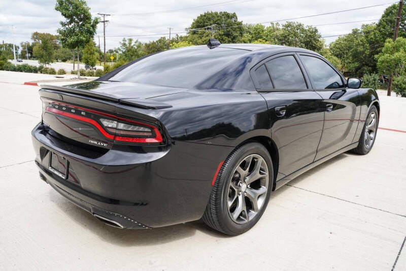 2016 Dodge Charger SXT