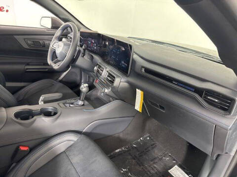 2025 Ford Mustang Dark Horse