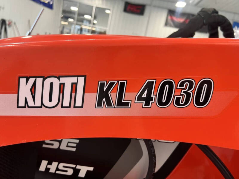 2026 Kioti CK3520SEHCB