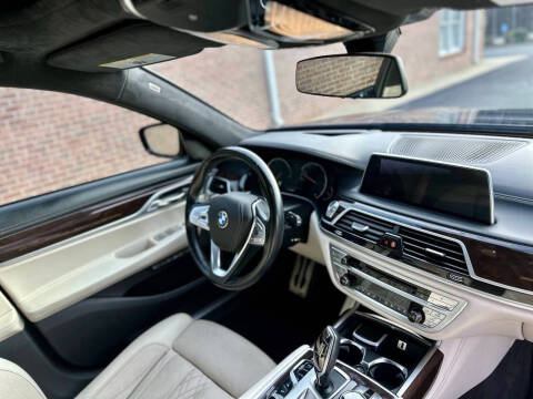 2017 BMW 7 Series 740i