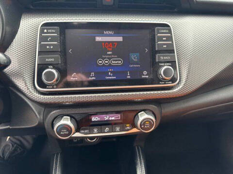 2019 Nissan Kicks SR