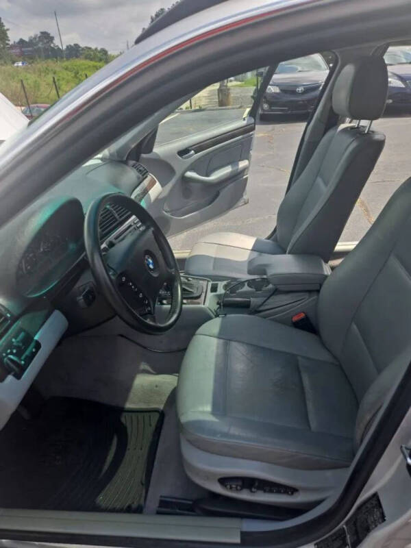 2002 BMW 3 Series 325xi