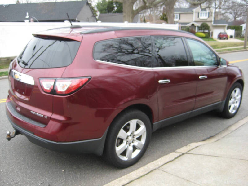 2016 Chevrolet Traverse LT