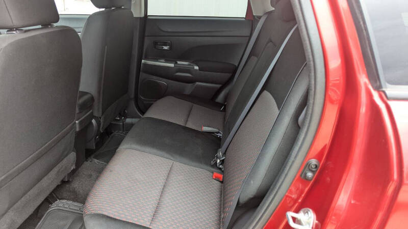 2019 Mitsubishi Outlander Sport LE