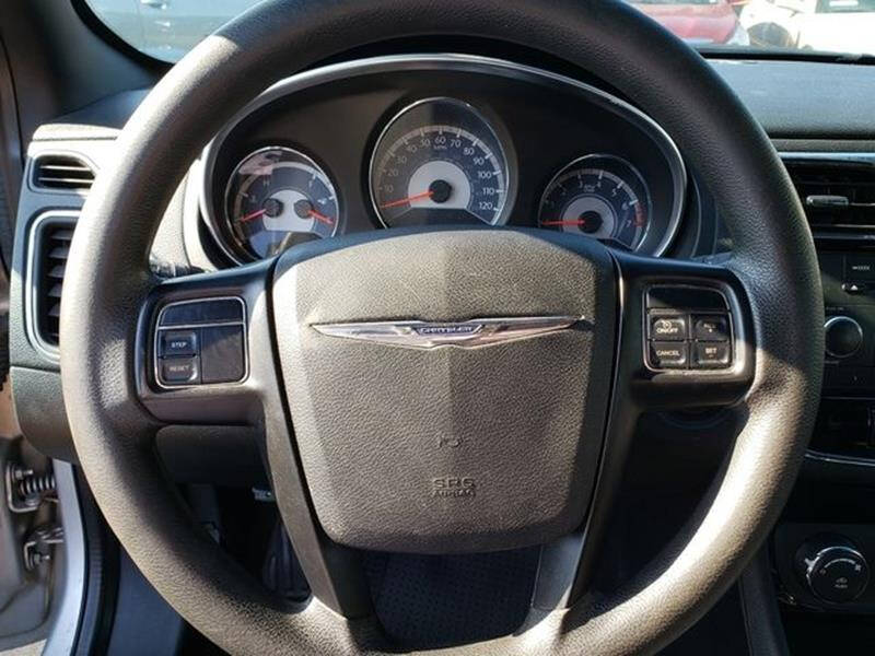 2011 Chrysler 200 LX