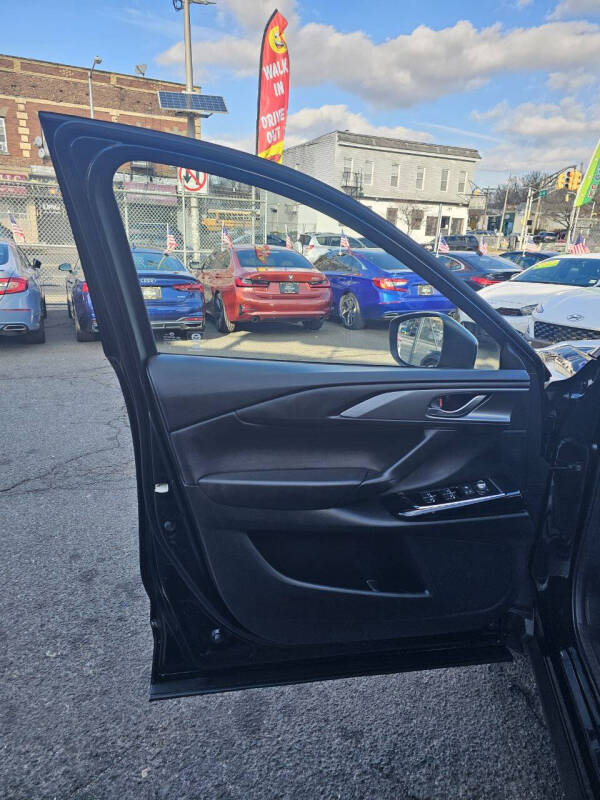 2023 Mazda CX-9 Touring