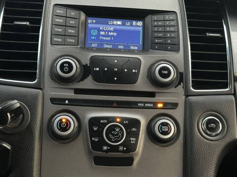 2017 Ford Taurus SEL