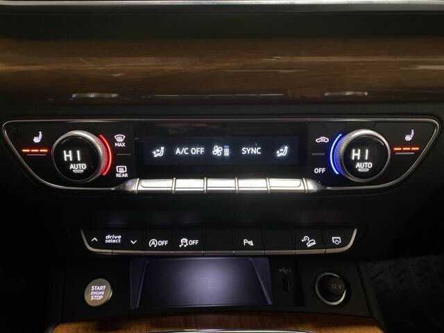 2023 Audi Q5 quattro Premium Plus 40 TFSI