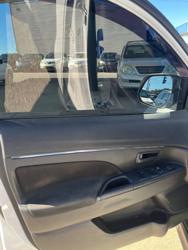 2014 Mitsubishi Outlander Sport ES