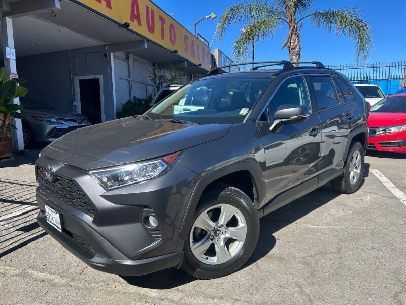 2020 Toyota RAV4 XLE