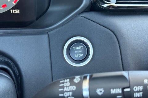 2026 Land Rover Range Rover Velar P250 Dynamic SE