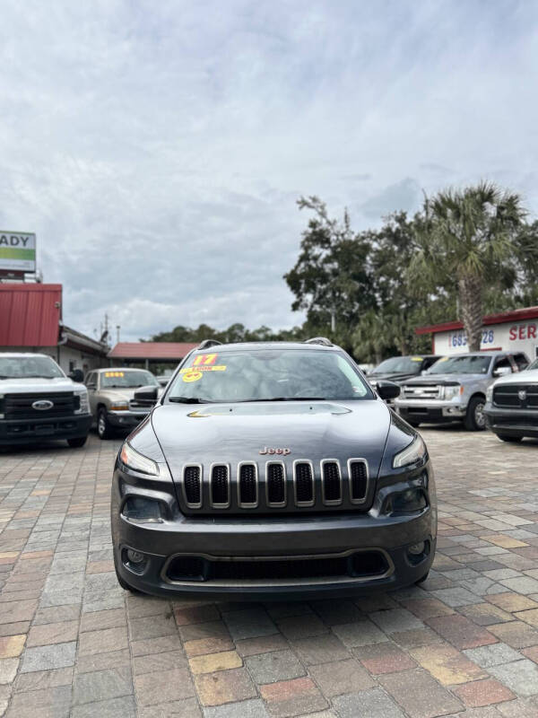 2017 Jeep Cherokee 75th Anniversary's photo