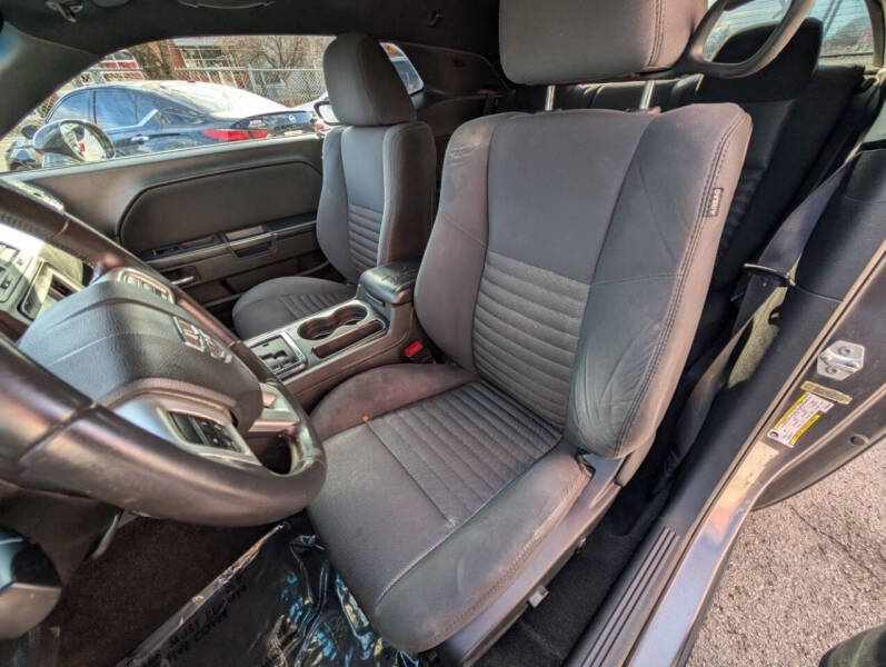 2014 Dodge Challenger SXT