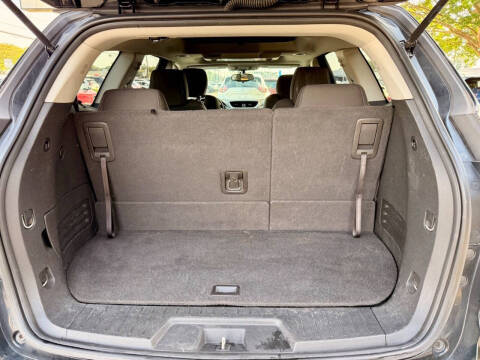 2017 Chevrolet Traverse LT
