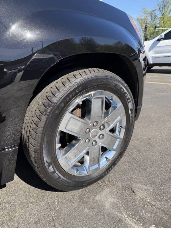 2016 GMC Acadia Denali