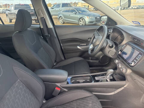 2023 Nissan Kicks SV