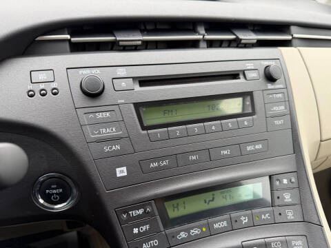 2010 Toyota Prius II