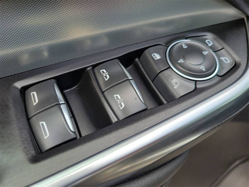 2022 Cadillac XT4 Premium Luxury