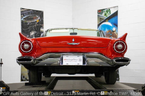 1957 Ford Thunderbird