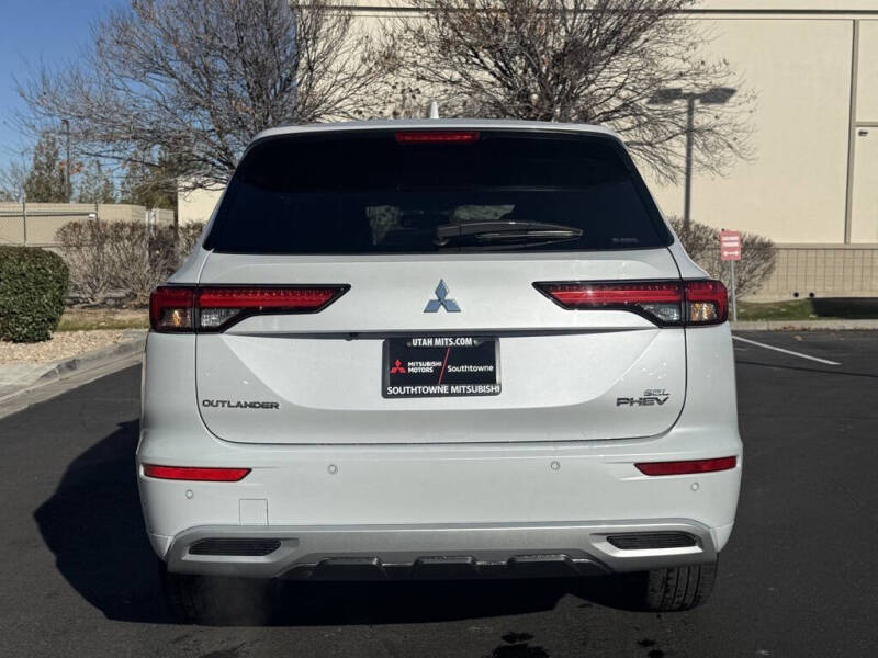 2025 Mitsubishi Outlander PHEV SEL