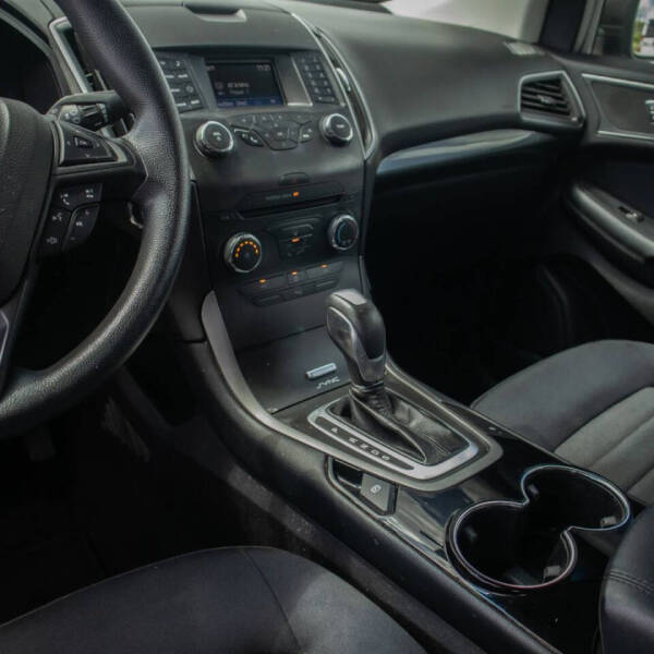 2018 Ford Edge SE