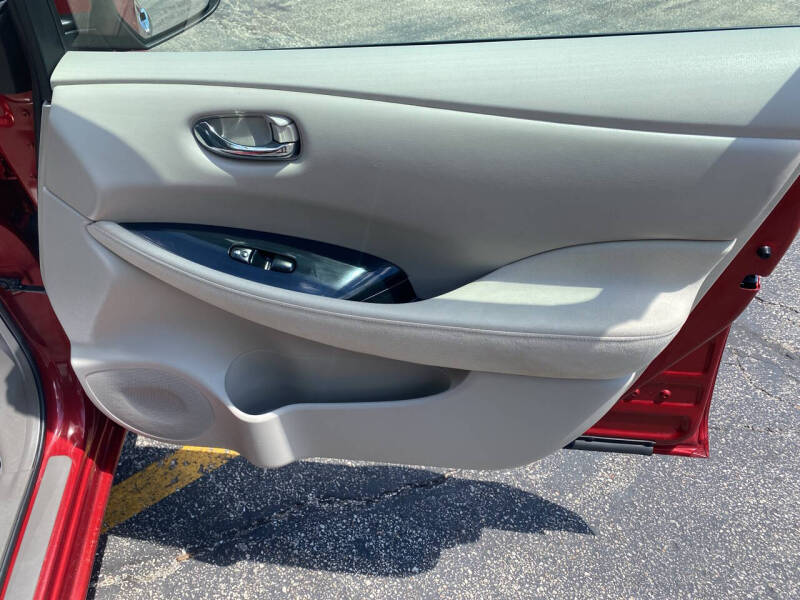 2012 Nissan LEAF SL