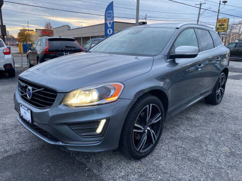 2017 Volvo XC60 T6 R-Design