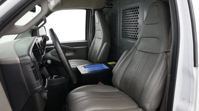 2023 Chevrolet Express 2500
