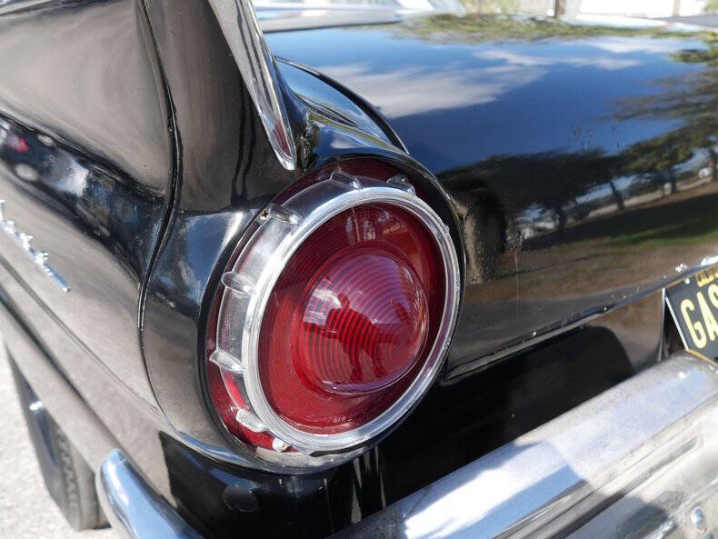 1957 Ford Fairlane