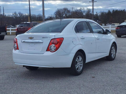 2016 Chevrolet Sonic LT Auto