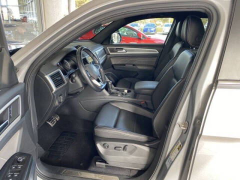 2021 Volkswagen Atlas Cross Sport V6 SE R-Line 4Motion