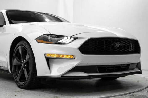 2022 Ford Mustang EcoBoost