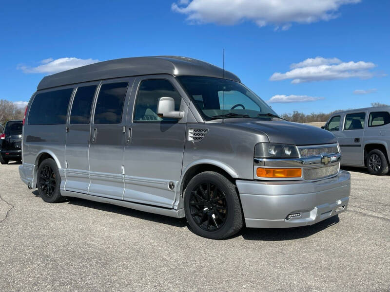 Gmc savana awd conversion van store for sale