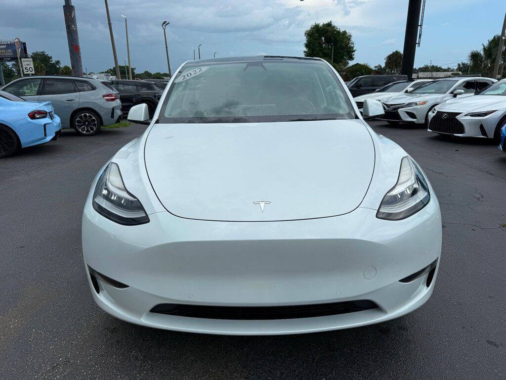 White 2022 Tesla Model Y Long Range AWD Long Range 4dr Crossover 2