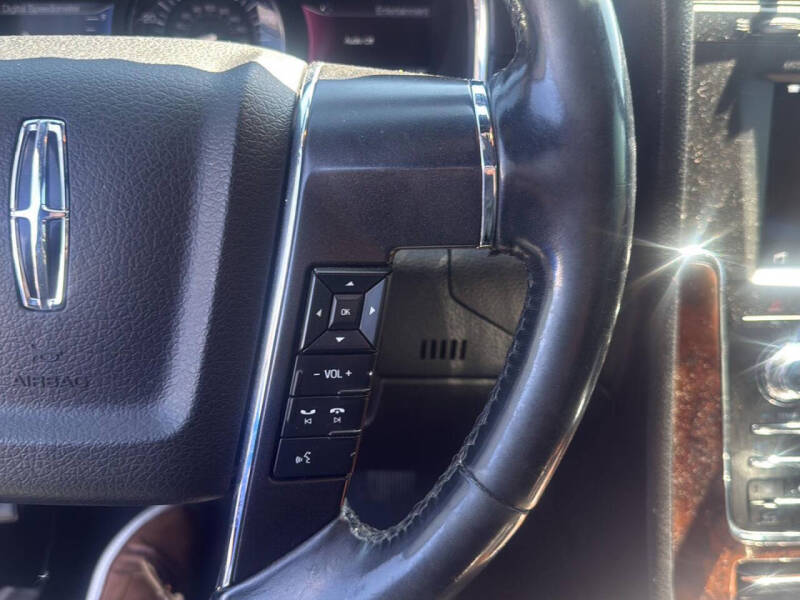 2016 Lincoln Navigator Select