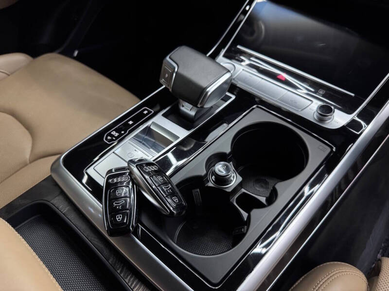 2020 Audi Q8 quattro Prestige 55 TFSI