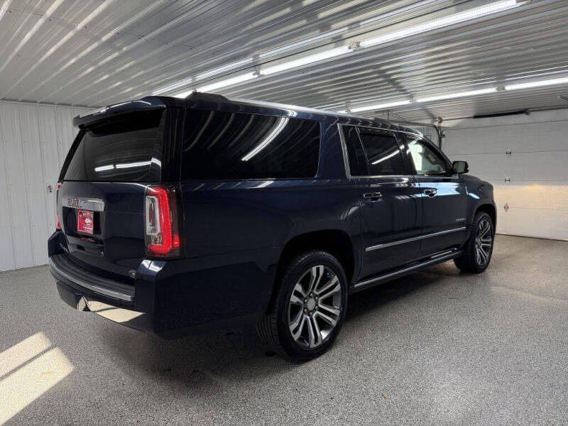 2017 GMC Yukon XL Denali