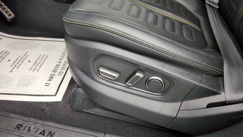 2023 Rivian R1T