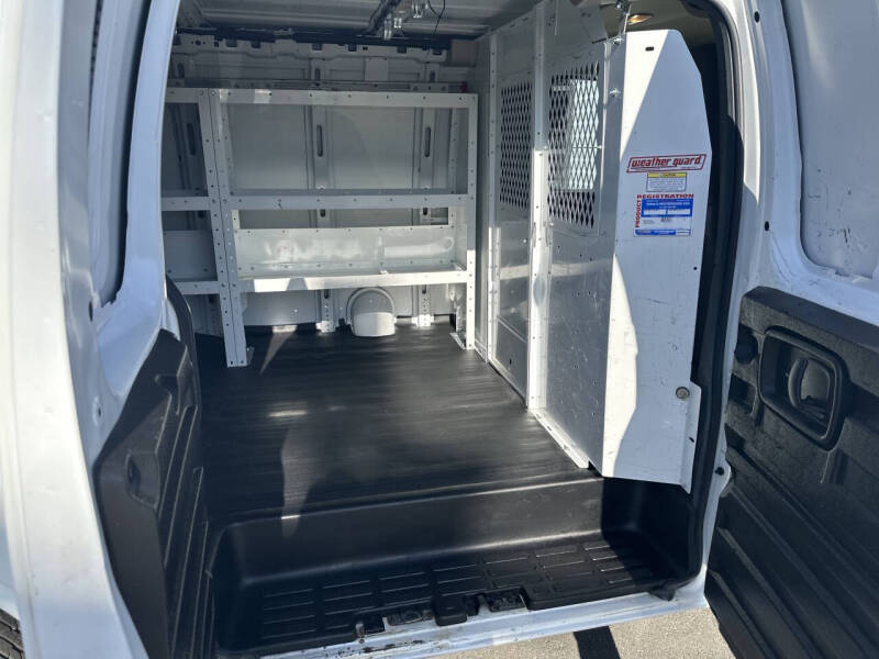 2023 Chevrolet Express 2500