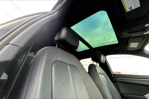 2023 Audi Q3 quattro Premium Plus 40 TFSI