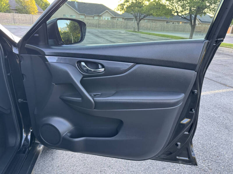 2018 Nissan Rogue S