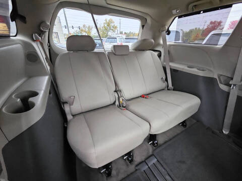 2011 Toyota Sienna XLE 8-Passenger