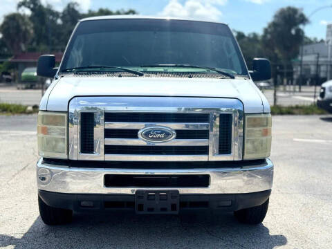 2011 Ford E-Series E-150