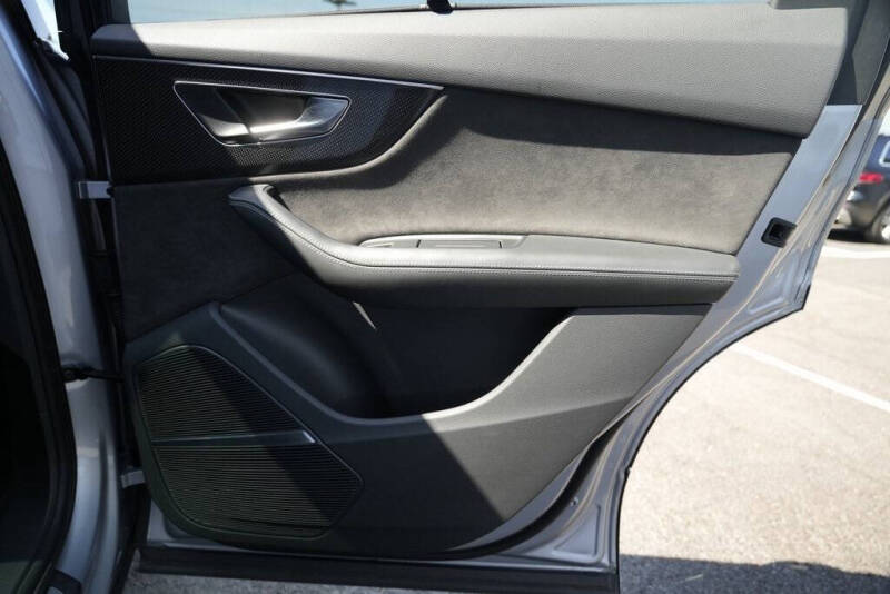 2022 Audi SQ7 4.0T quattro Premium Plus