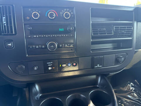 2023 Chevrolet Express LS 3500