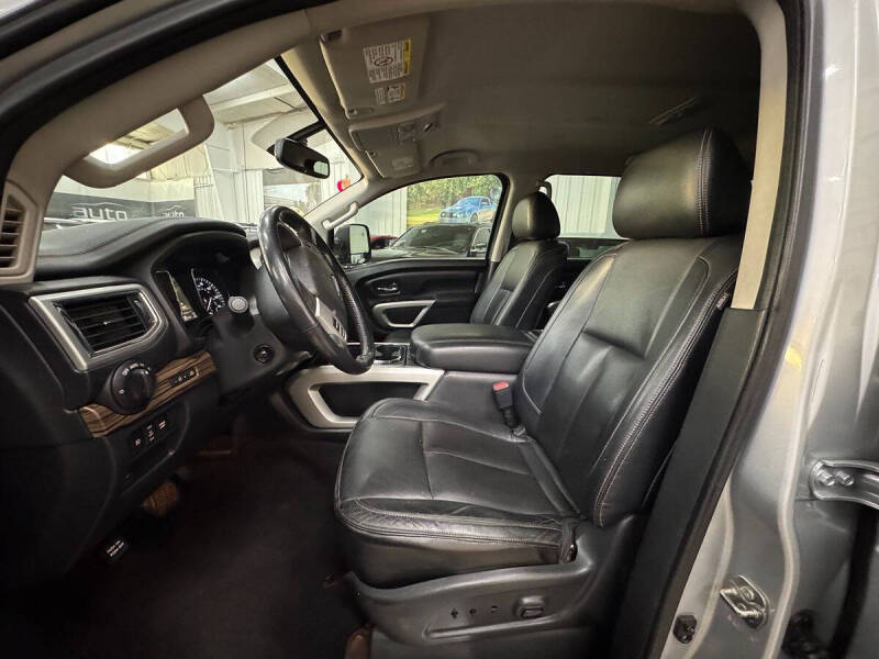 2017 Nissan Titan XD SL