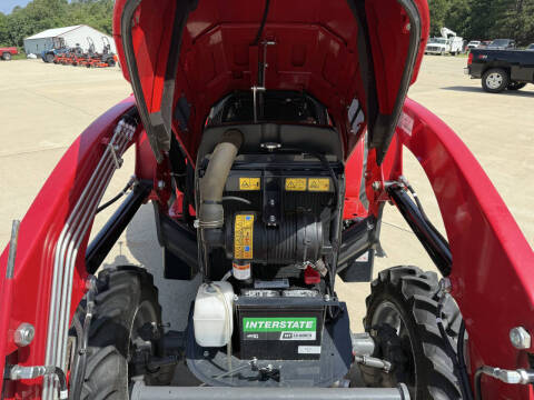 2023 MASSEY FERGUSON 1825E
